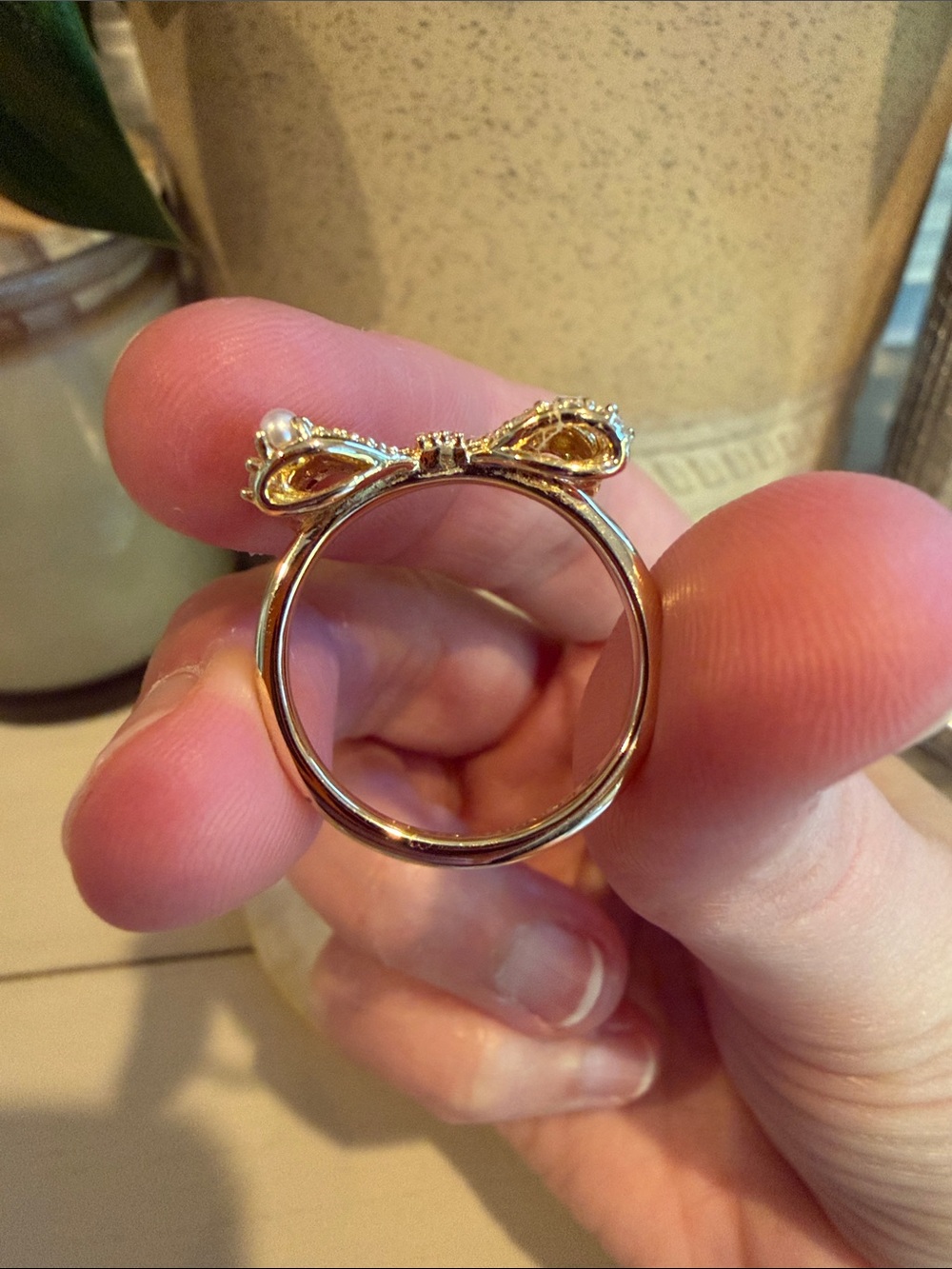 Kendra Scott Gold Bow Ring with Pearl Accents - Women's Jewelry - Picture 5 of 6